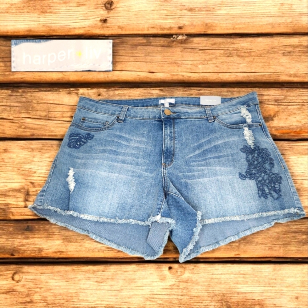 🆕️ HARPER & LIV Distressed & Embroidered Jean Shorts - 20